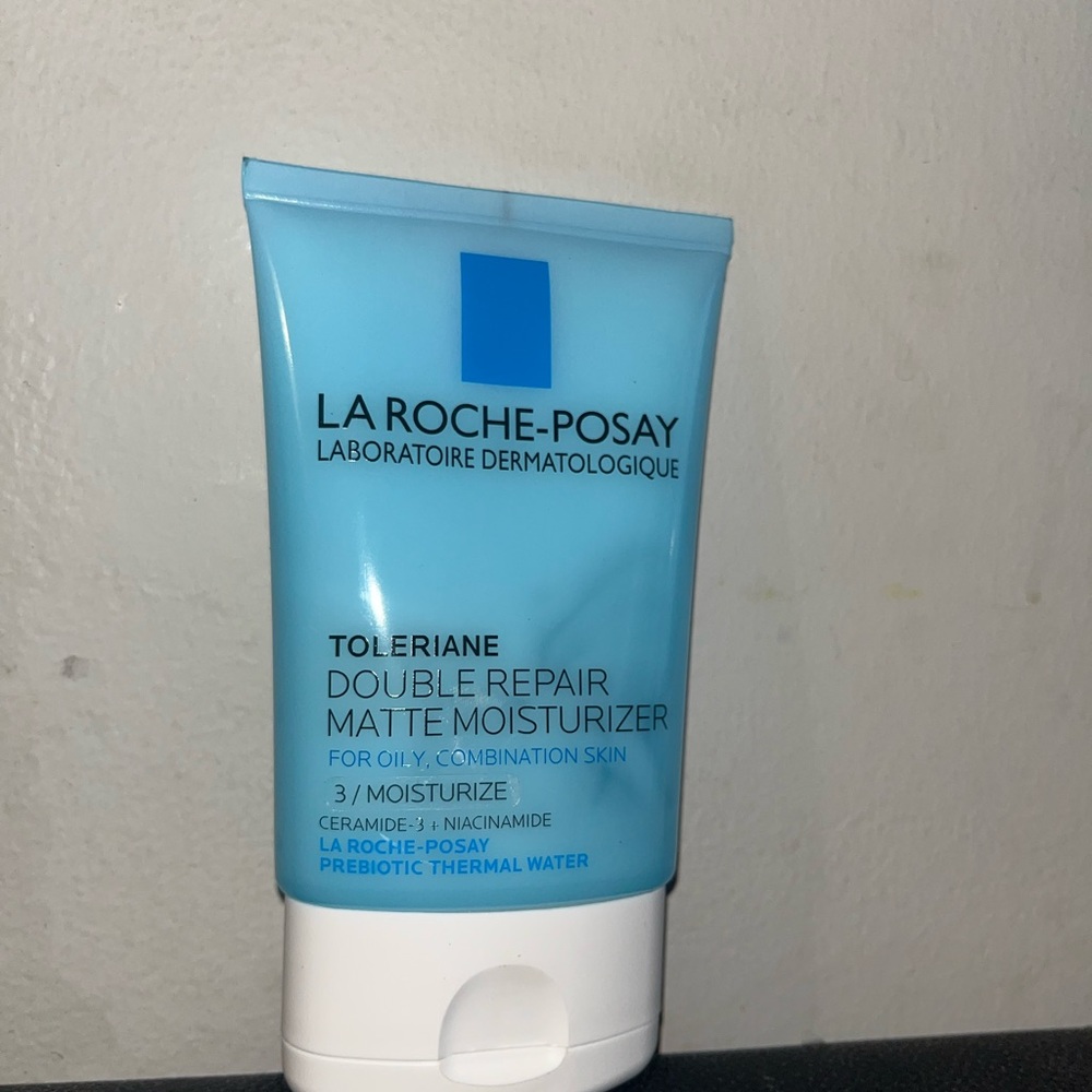 La Roche-Posay Blue Double Repair Matte Moisturizer